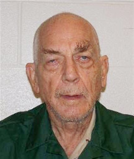 ASTOR HEIR, 89, TO PAROLE OFFICIALS: REGRETS? YES