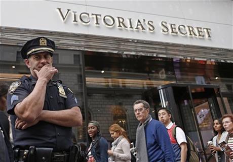 TEEN FOUND WITH FETUS IN BAG AT STORE, NYPD SAYS