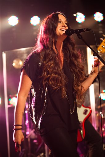 Alanis Morissette aims for Broadway with musical