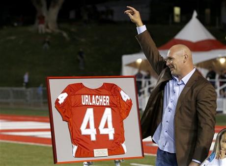 New Mexico retires Urlacher’s No. 44 jersey