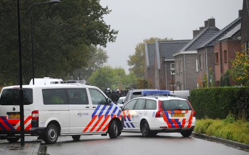 Police: 2 dead after siege in southern Netherlands