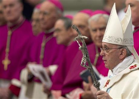 POPE STRESSES STRENGTH, COURAGE, HOPE IN NEW YEAR