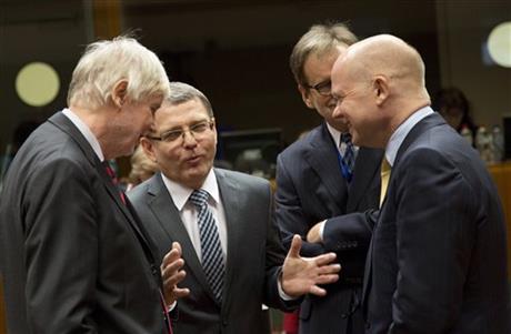 EU MINISTERS SEEK WAYS TO DEF– USE UKRAINE CRISIS