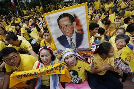 Thai king Bhumibol Adulyadej turns 87, but absent from celebrations