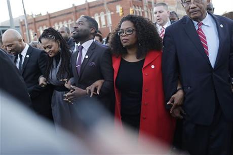 MLK holiday: ‘Selma’ stars including Oprah march in Alabama