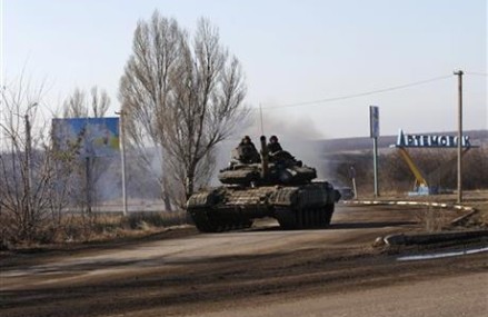 Ukraine battles persist ahead of cease-fire deadline