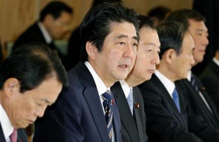 Prime Minister Shinzo Abe defends handling of hostage crisis