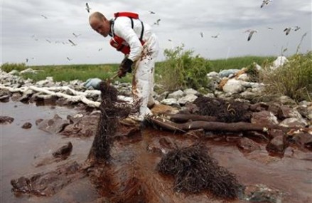 BP to pay record $18.7 billion to states affected by spill