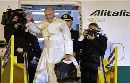 Pope Francis a stranger to the US in many ways