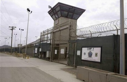 Bid to shut Guantanamo roils Pentagon, White House, Congress