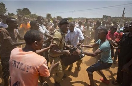 Uganda: Opposition candidate briefly arrested after voting