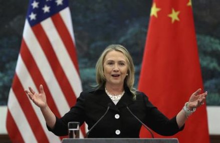 Clinton says US could ‘ring China with missile defense’