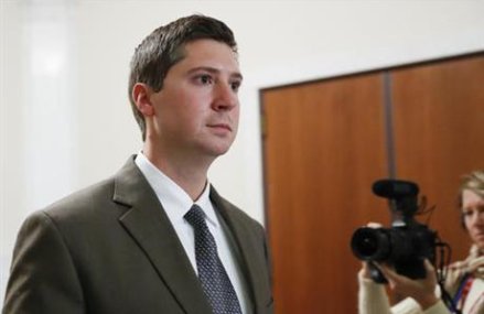 Ohio prosecutor to try police officer again for murder