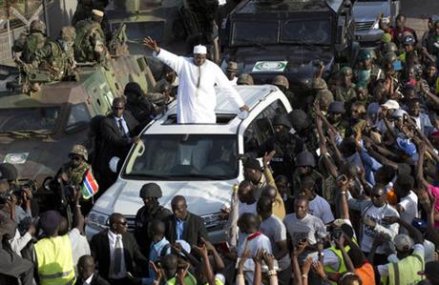 Throngs cheer new president’s triumphant return to Gambia